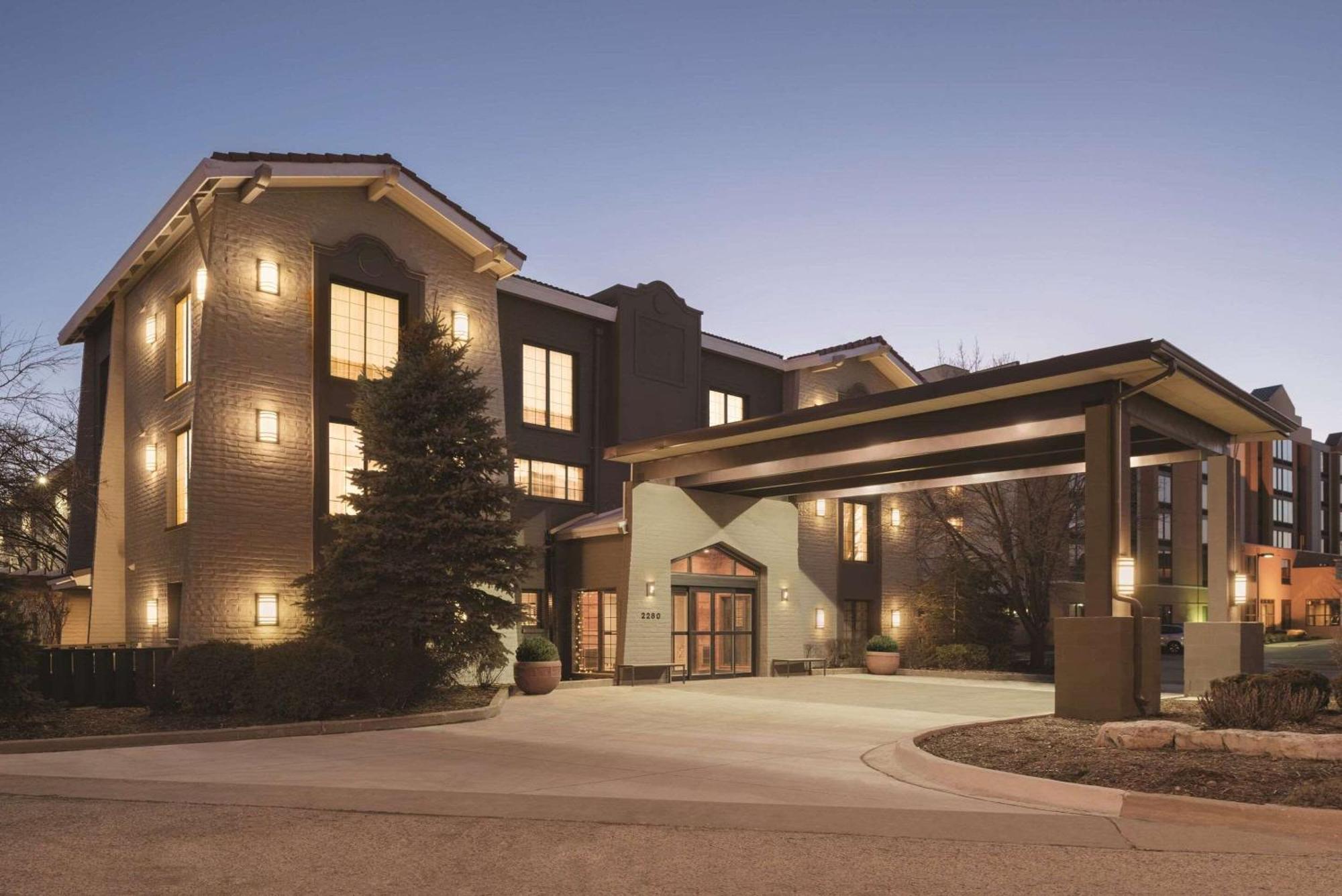 Country Inn & Suites By Radisson, Chicago-Hoffman Хофман Истейтс Екстериор снимка
